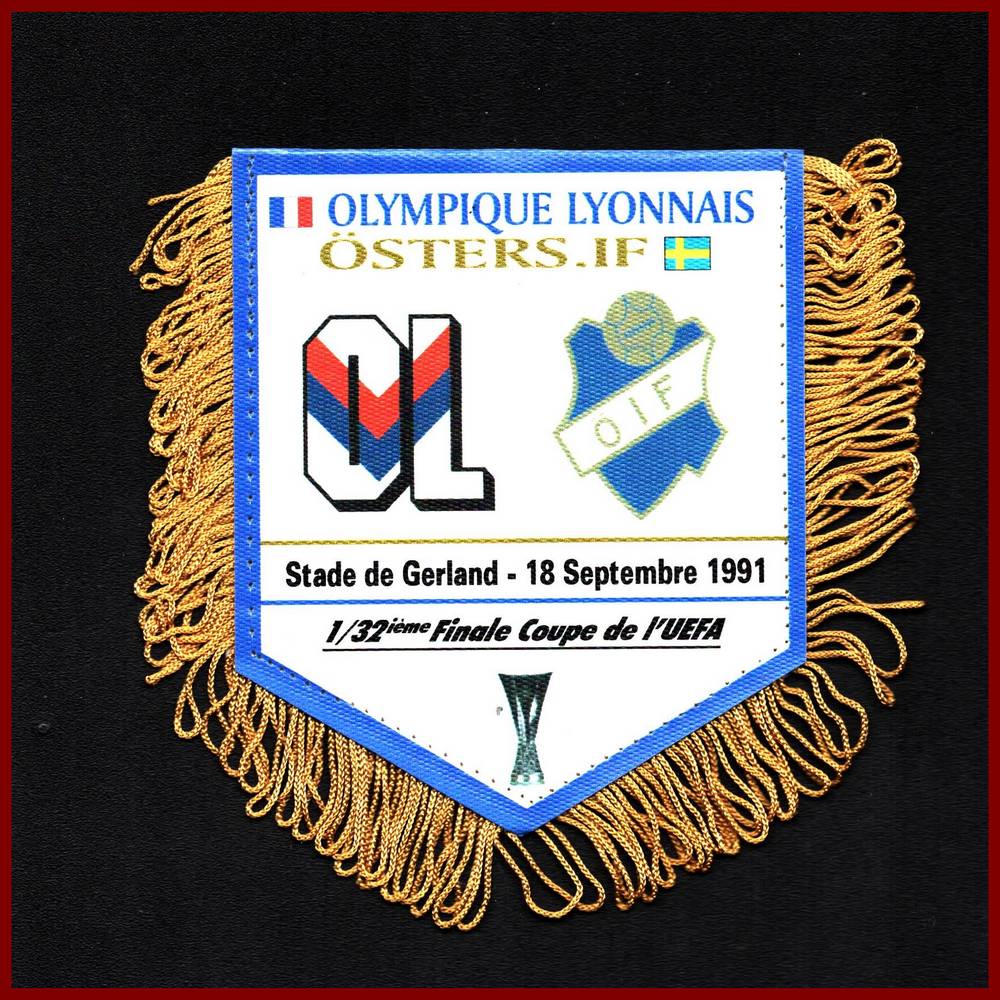 Photo 94 DOUBLE OLYMPIQUE LYONNAIS 70